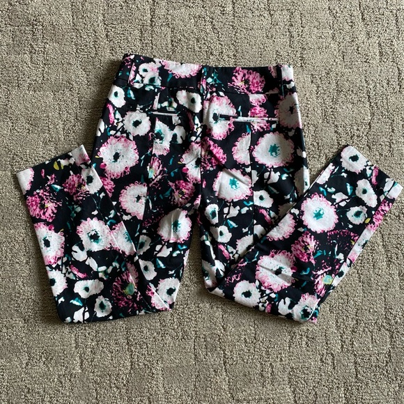 Nygard Black Label Floral Pants - Picture 3 of 7